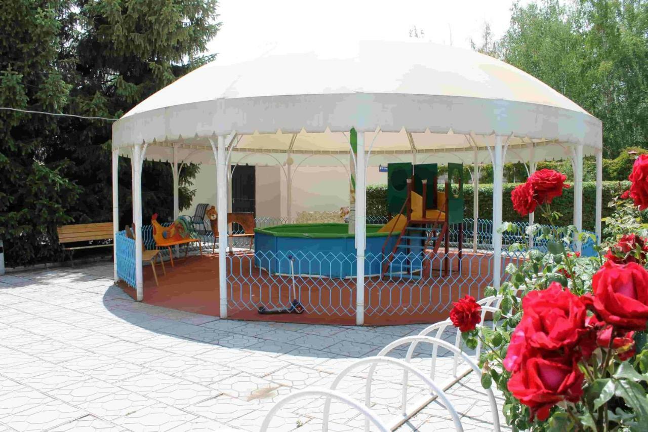 فندق تاليسمان فيلدج هوتل بوستيري المظهر الخارجي الصورة